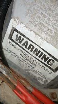 Checking RV Propane Level and shutting Propane Tank off #propanetank #propane #rv