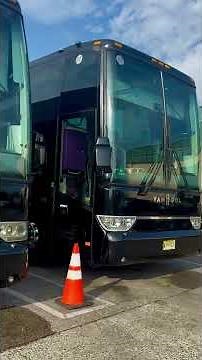 Charter bus Service NYC! King And Queen Limo And Shuttle Service
