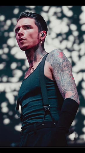 #onthisday the second video is a bit delayed 😖😖😖😖 #fypシ゚viral #andybiersack #saviorII #paratiiiiiiiiiiiiiiiiiiiiiiiiiiiiiii