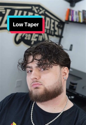 Low Taper en Raleigh: corte de cabello con tijera y barba