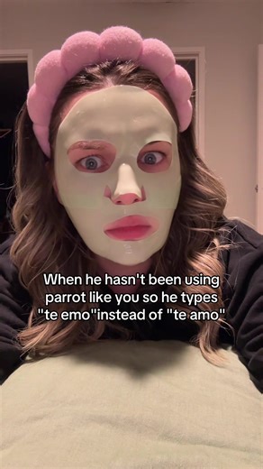 he really should have went on parrot #spanish #languagelearning #study #spanishclass #polyglot