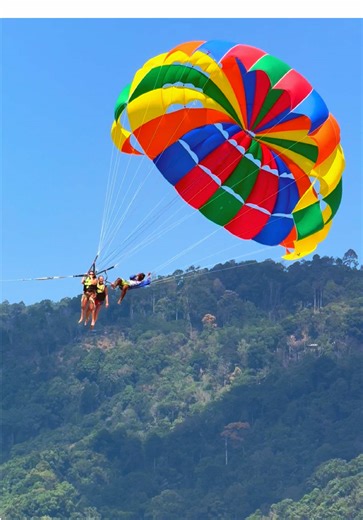 #หาดป่าตอง #โชคชัยพาราเชลริ่งป่าตอง #มาสนุกกันเยอะๆนะครับ