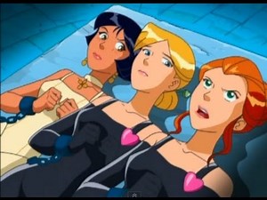 A Deceptive Magician | Totally Spies | Clip