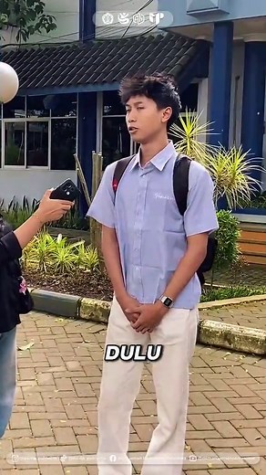 [Spill Jalur Masuk Polinema 🎓] Hello pejuang PTN 🙌🏻 Kita ngobrol langsung bareng maba Politeknik Negeri Malang dan nanya satu pertanyaan simpel: “Masuk polinema lewat jalur apa sih?” 👀 Ternyata jawabannya beragam: 📊 Ada yang lolos dari nilai rapor 📝 Ada yang tembus lewat tes 🎯 Ada juga yang pilih jalur mandiri Artinya? Masuk kampus tujuan itu bukan soal siapa paling pinter — tapi siapa paling siap nyusun strategi. Setiap jalur punya peluangnya sendiri. Yang penting kamu tahu posisi kamu d