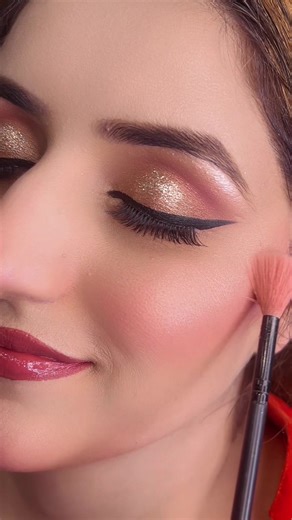 Party Makeup Tips for Flawless Skin and Bold Lips