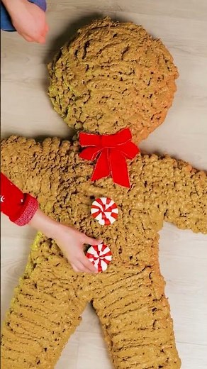 How to make a giant gingerbread man 🎄🍪 #christmasdecor #crafty