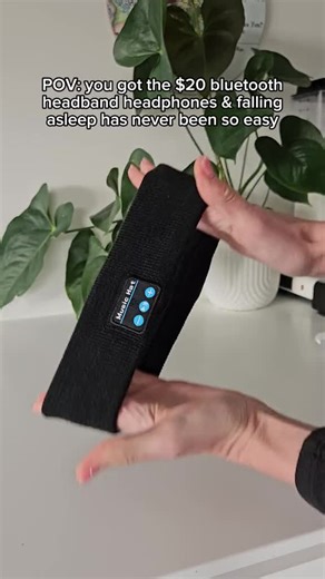 Fall asleep without earbuds. 😴🎧 🧠 Ultra-thin speakers inside a soft headband 🔋 Up to 20H playtime 📶 Bluetooth 6.0 — fast & stable 🏃‍♂️ Perfect for sleep, yoga, workouts & travel ⚠️ Everyone is switching to this ⏳ Limited stock available 🛒 Tap the link & rest better #fyp #foryou #foryoupage #viralvideo #tiktokmademebuyit