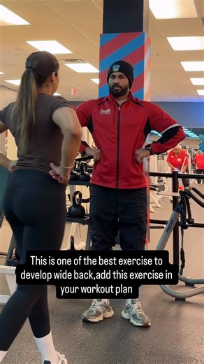 Harman Bambra | FITNESS COACH on Instagram: "Single Arm Cable Row 💪 🔹 Targets: Lats, middle back, rear delts & biceps 🔹 Helps correct muscle imbalance 🔹 Improves back thickness & posture How to perform: ✔️ Keep chest up & core tight ✔️ Pull elbow close to your body ✔️ Squeeze your back at the top ✔️ Control the movement — no jerking Pro tip: Train each side equally for better symmetry 🔥 #BackDay #SingleArmRow #CableWorkout #LatWorkout #gymexercises"