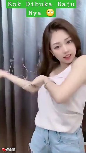 Cewek Cantik Buka Baju // #shorts