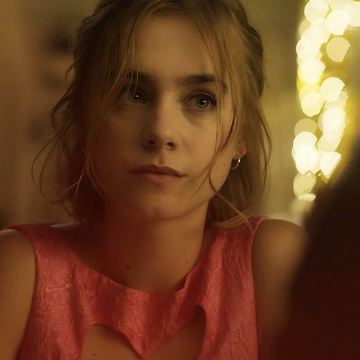 755K views · 21K reactions | Le cœur brisé jusqu’en 2024.  À travers ma fenêtre : Les yeux dans les yeux, prochainement. | Netflix | Facebook