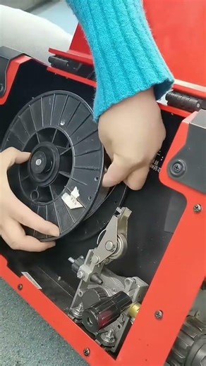 Detailed process of disassembling the wire spool for multi-functional gas-shielded welding!