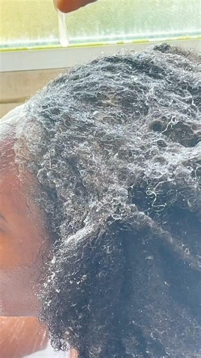 This is why my curly hair feels so soft #haircare #curlyhair #routine