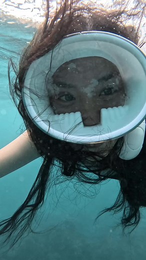 Free Diving Girls: Discover the Ocean Depths