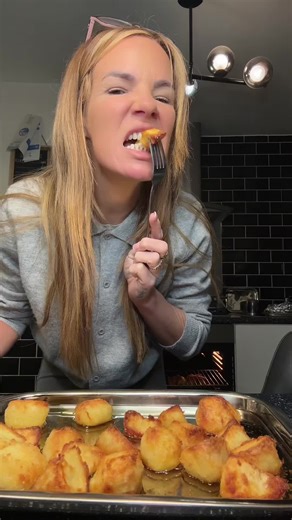 Highly requested crispy roast potatoe tutorial ♥️