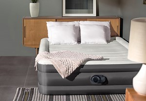 TruAire® Air Mattress 18" Queen w/ Built-In Electric Pump