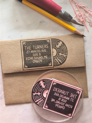 This return address stamp is designed like a classic vinyl record—grooves, label, and all. It’s a little nod to slow living, collecting your favorites, and doing things the analog way… including your mail. Perfect for music lovers, record collectors, or anyone who still appreciates the ritual of putting pen to paper. Custom made with your name and address, so every envelope feels a little more like you. Tools I use: - Speedball Speedy Carve Rubber - Speedball Lino Tool - Speedball tips 1, 2, & 4