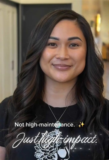 What is balayage? And why do my clients love it? Balayage is a soft, hand-painted color technique. Instead of foils from root to ends, I paint the color where it makes sense — so it looks natural, blended, and sun-kissed. Why my clients love it: ✨ It grows out beautifully No harsh lines. No stress when roots grow in. ✨ It looks natural The color blends into their own hair, so it never looks stripey or overdone. ✨ It’s low maintenance Perfect for busy women who want beautiful hair without coming 