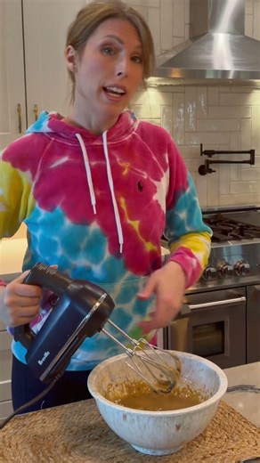 Chocolate Chip Skillet Cookie RECIPE on dinnerin321.com #chocolate #cookie #dessert #baking #yummy