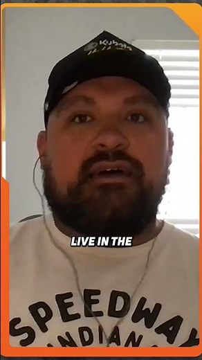 One of the many reasons we ❤️ Sprint Cars