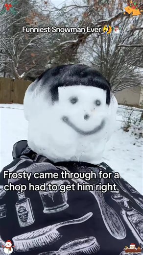 Funniest Snowman Ever 🤣☃️ #merrychristmas #christmas #snowman #funnyvideos #fyp
