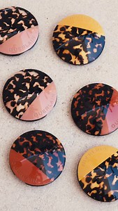 248K views · 639 reactions | Collecting shells at the beach, the Guerlain way. Which limited-edition Terracotta will you bring with you this summer? — #GuerlainMakeup #Terracotta | Guerlain | Facebook