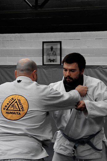 It’s Monday. Let’s grip this week, control the pace, and make it phenomenal. 🥋🔥 OSS . . . 🎥 jinchuricky_ . . . #graciehumaitakc #graciehumaitaofficial #6uff #idiamin #wotowoto #jiujitsulifestyle #teammegatonjiujitsu #bjjlifestyle | Gracie Humaita Kansas City