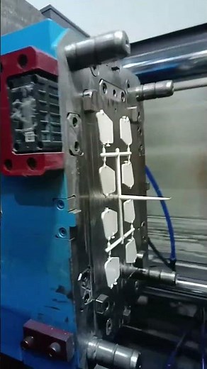 Precision Injection Molding | How Plastic Parts Take Shape