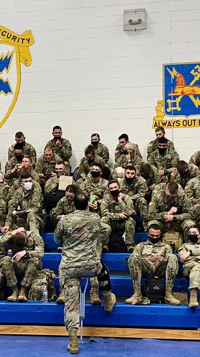 Our #HBL2021 push operation is in full swing here. We’re sending your Soldiers home to you. Happy holidays! 🎅🏻🎄 U.S. Army Center for Initial Military Training Tucson International Airport - TUS U.S. Army Intelligence Center of Excellence | U.S. Army Fort Huachuca