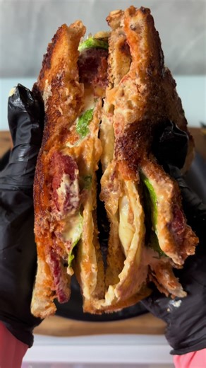 Easy Sucuk Sandwich Recipe