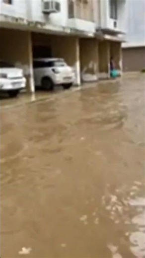 society bani pool🏊.. #rain #viralvideo #rainsounds #weather #barish #rajsthan #1million #nature