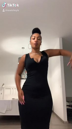 Dancing in Style: Woman's Bedroom Performance