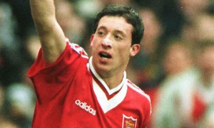 Goal of the Day: A vintage Robbie Fowler strike versus Villa