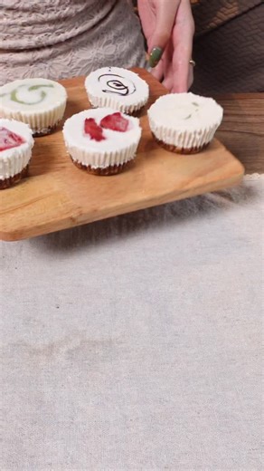Day 16/100: No-bake Vegan Mini Cheesecake 🧁🧁 with @naturescharm coconut whipping cream and vegan condensed milk This No-bake Vegan Mini Cheesecakes are rich, creamy, and incredibly easy to make. 🍰 With a naturally sweet walnut-date crust and a silky coconut filling, this recipe is perfect if you’re looking for a dairy-free dessert that feels indulgent but requires no oven time at all. 🥰🤩 Comment RECIPE for the full recipe link! 🔗 https://veggieanh.com/vegan-mini-cheesecake/ | Veggie Anh