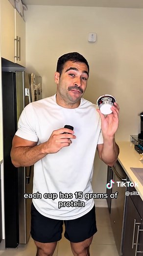 #OIKOSPartner If you’re busy like me, and you want to hit your protein goals, OIKOS Triple Zero Nonfat Greek Yogurt will be a game changer for you. With 15 g per serving, 0% fat, 0g Sugar*, and 0 artificial sweeteners, it’s a choice you can feel good about. Macros: 15g Protein, 0g Fat, 7g Carbs *not a low calorie food. #OIKOSstrong #Nutrition