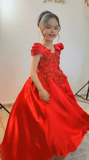 227K views · 2.4K reactions | زبونة نادي الأطفال المميزة ❤️ | Kids Club نادي الأطفال | Facebook