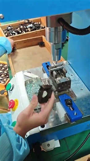 #servo #Servo riveting machine#Relay riveting#Railway riveting machine