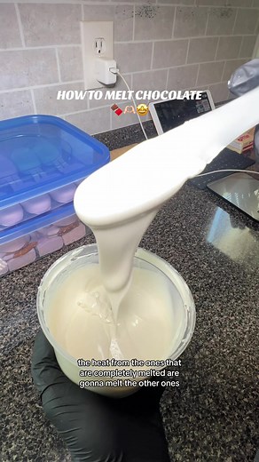 How to Melt Chocolate for Dipping Easily