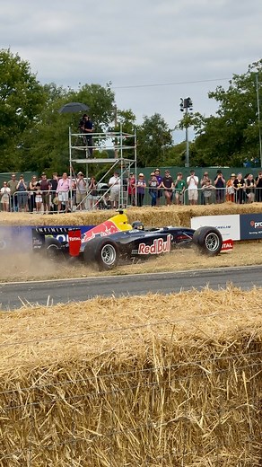 GP Mix | Understeer F1 News | Red Bull livery F1 car crashes at CarFest 😳 #f1 #redbull #grandprix #carfest | Instagram