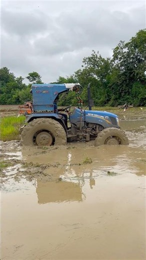 New Holland 4wd tractor #shorts #trending #tractor