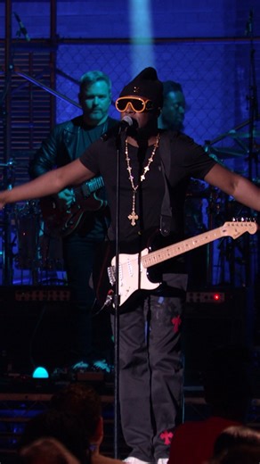 Wyclef blends sounds & sets trends to create impactful hip hop hits – and he shared that magic tonight on the #MTVUnplugged stage performing “911,” “Gone Till November,” and more 🖤 | MTV