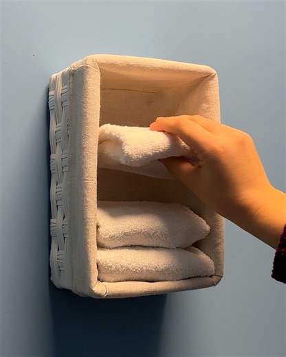 Fancy DIY bathroom towel rack✨