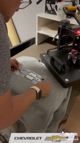 Making my own Chevy Logo apparel so I can change the double layer logo into my own personal color choice backgrounds. I’m thinking I should do one in a serape vinyl next. #chevrolet #tshirts #irononvinyl #vinylcrafts #chevy #cricut #crafty #cricutprojects