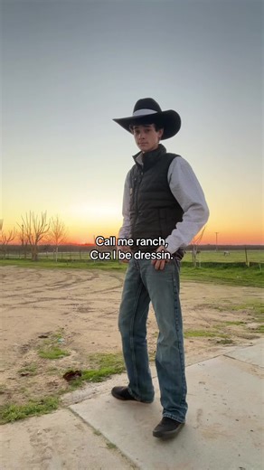 Country Fashion Inspiration with a Sunset Vibe