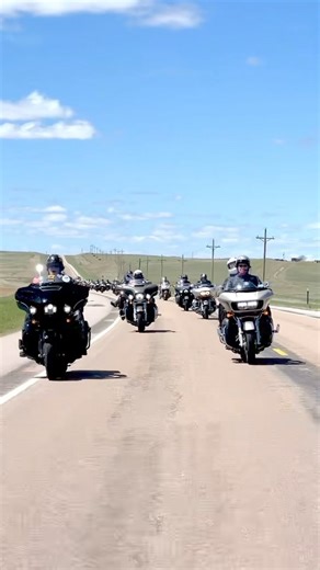 150 motorcycles rolling strong in the hills of Nebraska! | Kyle Petty Charity Ride Across America