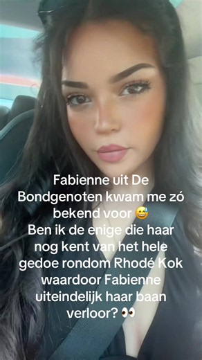 Fabienne uit De Bondgenoten kwam me zó bekend voor 🤔 Toen ze vertelde over de podcast die ze samen met haar zus heeft viel ineens het kwartje💡 Volgens mij is dit namelijk dezelfde Fabienne die samen met haar zus online negatief sprak over Rhodé, nadat Rhodé op een event een interview had geweigerd. Fabienne was daar voor haar werk aanwezig, en nam haar zus mee 😬 Uiteindelijk zou Fabienne door dit akkefietje zelfs haar baan zijn kwijtgeraakt. 👀 Wat denken jullie hiervan en herkende iemand haa