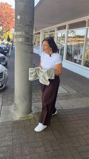 😮‍💨 We’re extending the festive spirit a little longer by offering 50% off all Christmas gift sets 🤶 Ideal for extending that warm glow at home or time to plan ahead for next seasons for future festivities. Only a limited amount of stock remains at Traralgon, Warragul, and Moe 🤍 | Changing Seasons Gifts