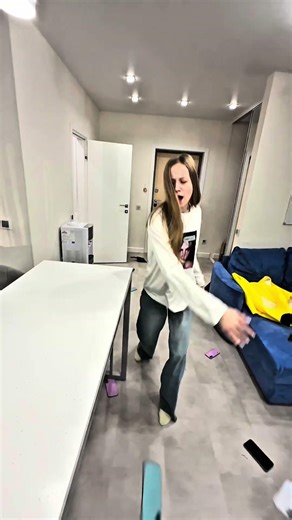 Cat mode one, two ❤️😱