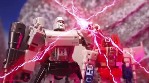 HEAVY METAL WAR 4K Remaster Ver. (1984 Transformers G1 S1 EP16）#transformers #stopmotion #animation #stopmotionanimation #spicyanimation #toys #actionfigures #toymovie #autobots #robot #transformersstopmotion #transformersanimated #decepticons #optimusprime #megatron #bumblebee #starscream #soundwave #devastator