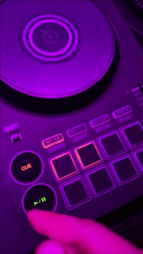 Mastering Smooth Transitions on DDJ-FLX4