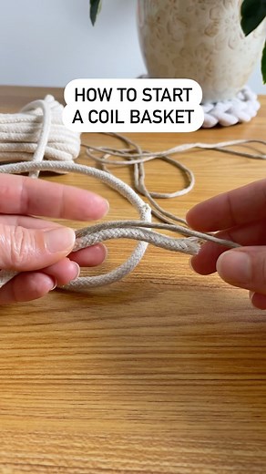 101K views · 25 reactions | Here’s one way to start a coil basket! #coilbasket #basketmaking #basketweaving #diyhomedecor #handmade #diycrafts #craftersgonnacraft | MaCreme by Cre | Facebook
